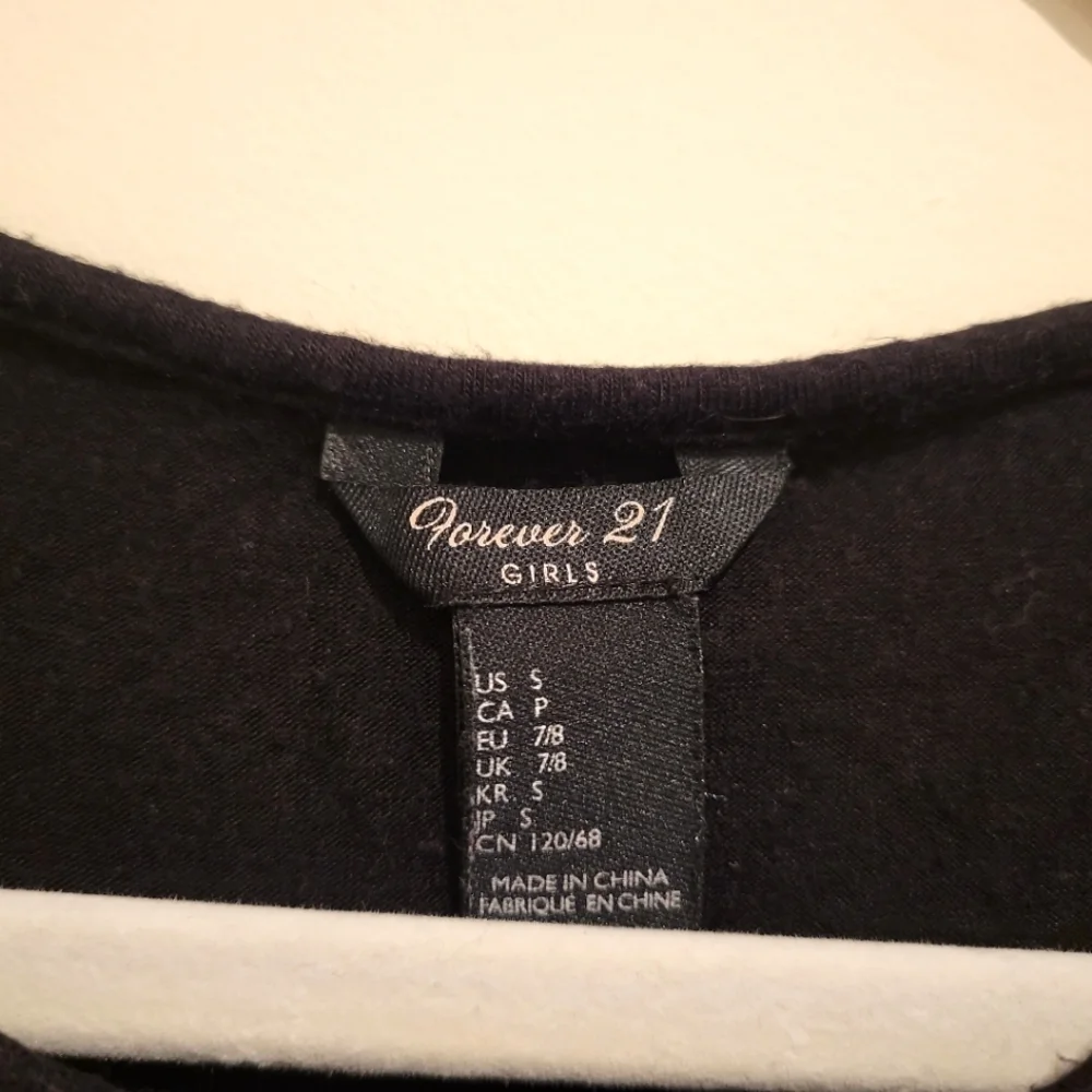 2/$18 Forever 21 Girls Swan Tank Top Black Pink Gray Racerback Tee Shirt S